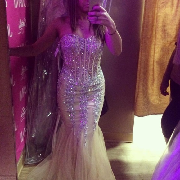 Champagne Jovani Prom Dress - Picture 1 of 5